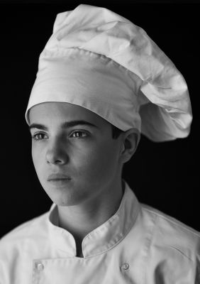 Uniform cook / Portrait  photography by Photographer Jurgen Beullens | STRKNG