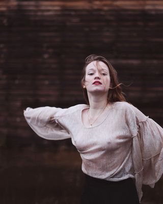 Mouvement / Portrait  photography by Photographer Louise Viam | STRKNG