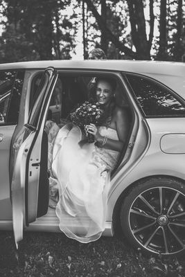 Happy Bride! / Wedding  photography by Photographer Elena F. Barba ★2 | STRKNG