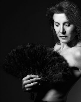 Lady / Black and White  photography by Photographer FN PhotoArt | STRKNG
