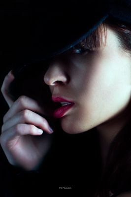 Hat / Portrait  Fotografie von Fotograf FN PhotoArt | STRKNG