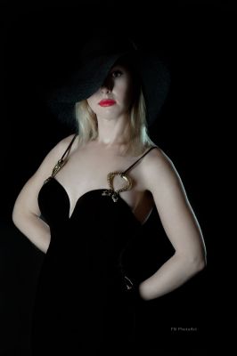 Licht und Schatten / Portrait  Fotografie von Fotograf FN PhotoArt | STRKNG