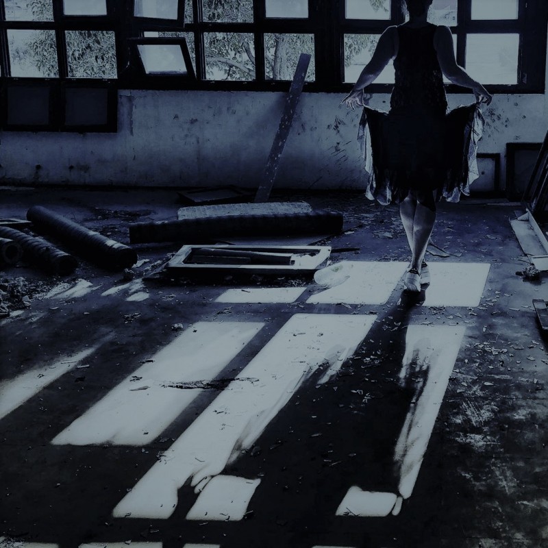 urbex ballet - &copy; Charly | Conceptual