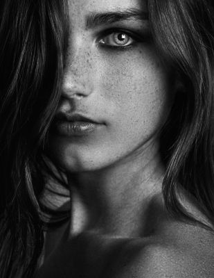 Portrait  photography by Photographer Vincent Gauthier ★41 | STRKNG