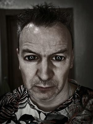 zombie selfie / Portrait  Fotografie von Fotograf Kostiantyn Baran ★10 | STRKNG