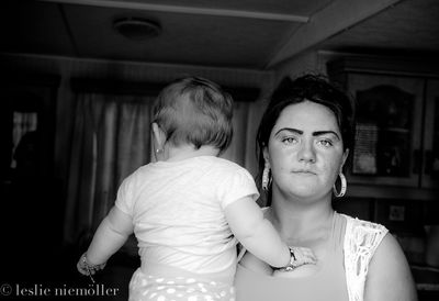 irish travellers / Dokumentation  Fotografie von Fotografin Leslie Niemöller ★3 | STRKNG