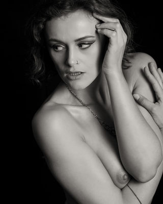 Kaluuna Moon portrait / Fine Art  photography by Photographer Acqua&amp;Sapone ★16 | STRKNG