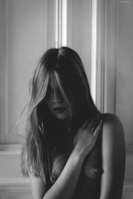 sweet Lolita / Portrait  photography by Photographer Michael Becker ★2 | STRKNG