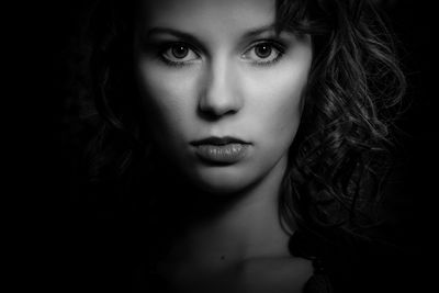 Jacqueline / Black and White  photography by Photographer Michael Wipperfürth | STRKNG