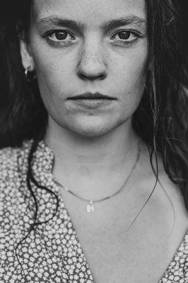 Hedda / Portrait  photography by Photographer Akka ★6 | STRKNG