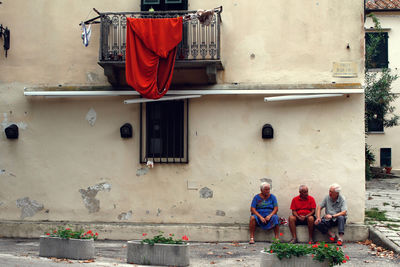 Talk about red / Street  Fotografie von Fotografin Kerstin Niemöller ★3 | STRKNG