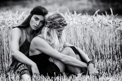 Cornfield / Portrait  photography by Photographer Reni Weber ★29 | STRKNG