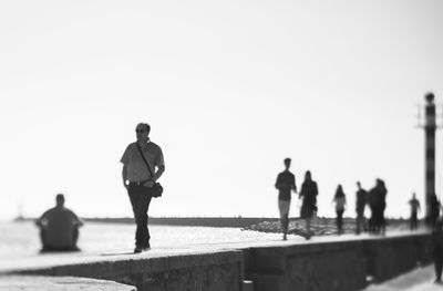 At the banks of the Douro river / Street  Fotografie von Fotograf Peter Gerhard ★1 | STRKNG