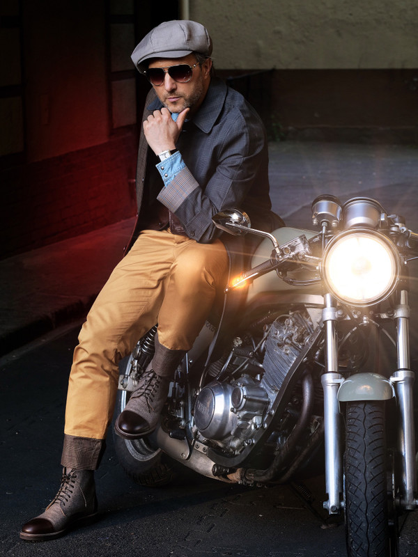 Vintage fashion &amp; motorcycle - &copy; Granado Berlin | Mode / Beauty