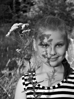 Vlada / Portrait  photography by Photographer Ratu | STRKNG