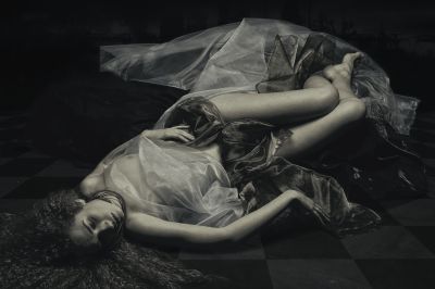 Konzeptionell  Fotografie von Fotograf Vladimir Tatarevic ★2 | STRKNG