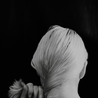 Selfportrait (Hair) / Portrait  Fotografie von Fotografin Risu ★4 | STRKNG