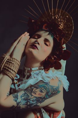 Maria / Fine Art  Fotografie von Fotografin Risu ★4 | STRKNG