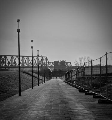 The end of the way / Schwarz-weiss  Fotografie von Fotograf Agnus Bootis ★3 | STRKNG