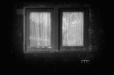 all night, behind it / Schwarz-weiss  Fotografie von Fotograf Agnus Bootis ★3 | STRKNG