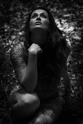 Staring At The Sun / Nude  Fotografie von Fotograf BUDDI ★1 | STRKNG