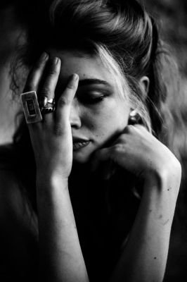 painter lena / Portrait  photography by Photographer René Schröder ★1 | STRKNG