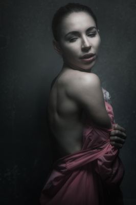 Iryna / Portrait  Fotografie von Fotograf Thomas Pietrowski ★1 | STRKNG