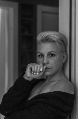 Lena #2 / Portrait  photography by Photographer Jens Fi | STRKNG
