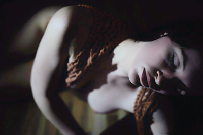 Ein Moment, ein Blick, eine Geschichte. / Portrait  photography by Photographer Flyke ★4 | STRKNG