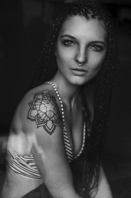 Portrait  Fotografie von Fotografin Birke Fähnrich ★10 | STRKNG