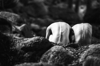 felsenmeer I/II | 2o22 / Nude  Fotografie von Fotograf Willi Schwanke ★42 | STRKNG