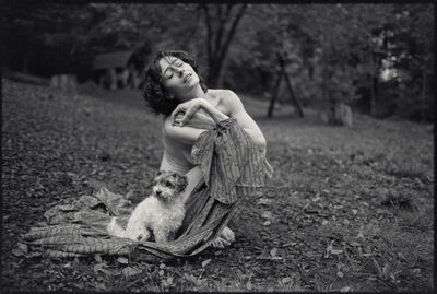 Emmas Wächter / Black and White  photography by Photographer Ewald Vorberg ★4 | STRKNG