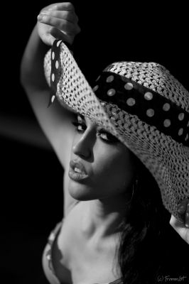 el sombrero / Portrait  Fotografie von Fotograf FrommArt | STRKNG