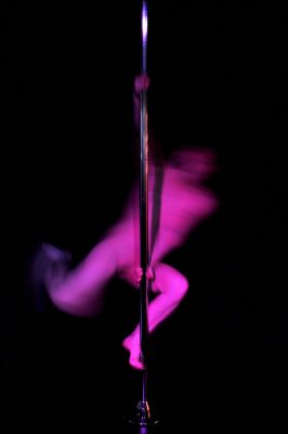 pole spin / Nude  photography by Photographer PHOVIS ★1 | STRKNG