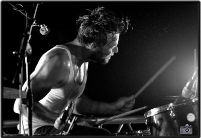 Drummer / Portrait  Fotografie von Fotograf Blende 4 | STRKNG