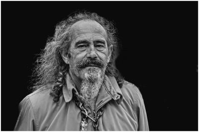 KETTENMANN / Portrait  Fotografie von Fotograf claus-gergen köhler | STRKNG