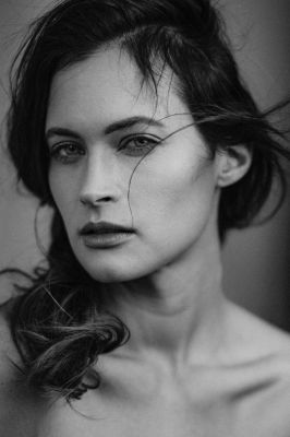 Lena / Portrait  photography by Photographer Selda Photography ★33 | STRKNG