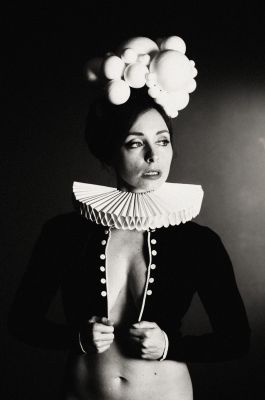 Noblewoman / Portrait  Fotografie von Fotografin Marek Juras ★6 | STRKNG