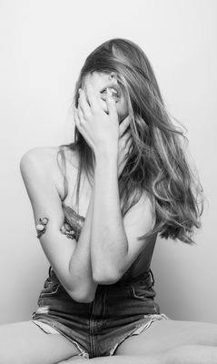 Emma / Schwarz-weiss  Fotografie von Fotograf fotoforti ★2 | STRKNG