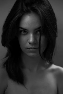 Ashliene / Portrait  Fotografie von Fotograf Ruben ★1 | STRKNG