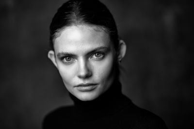 Calista / Portrait  photography by Photographer Dirk Adolphs ★4 | STRKNG