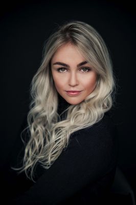 Thorina / Portrait  Fotografie von Fotograf Denis Behrens | STRKNG