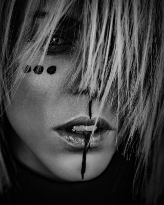 STRAINS AND DOTS / Portrait  Fotografie von Fotograf ClipSkills ★2 | STRKNG