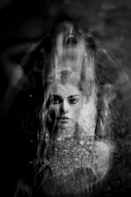 help me / Portrait  Fotografie von Fotograf Jiří Kois ★12 | STRKNG