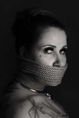 M U T E D / Portrait  photography by Photographer monospex ★7 | STRKNG