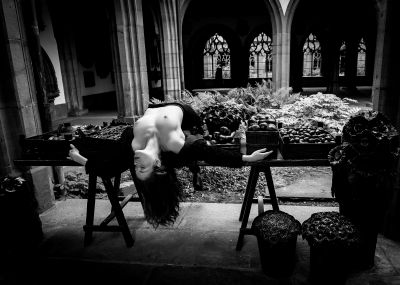 Lying on sacered fruits / Fine Art  Fotografie von Fotograf Michael Stoecklin ★4 | STRKNG