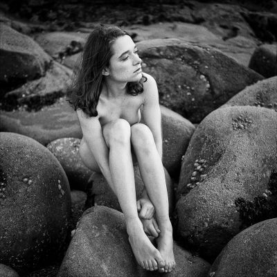 Anaïs / Nude  photography by Photographer angelique.boissiere ★44 | STRKNG