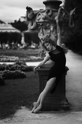 Irina / Portrait  photography by Photographer Rainer Moster ★15 | STRKNG