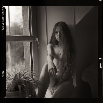 Lauren / Portrait  photography by Photographer Dave Hunt ★3 | STRKNG