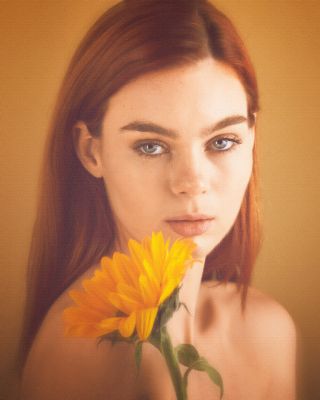 Flower Girl #1 / Portrait  photography by Photographer Aitch.Photos | STRKNG